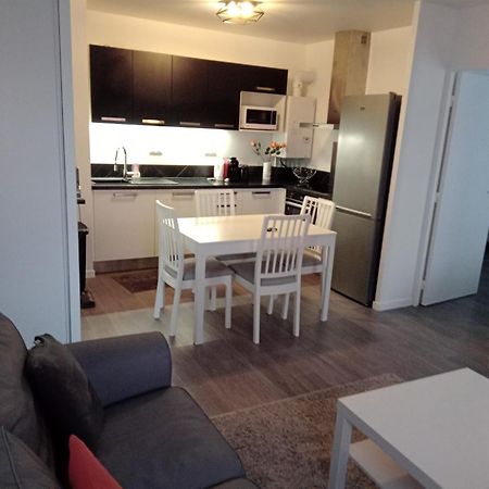 Appartement Cozy - Quartier Residentiel Melun Buitenkant foto